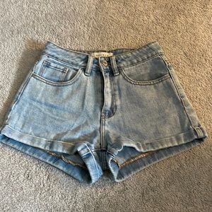 Pacsun light wash cuffed mom shorts